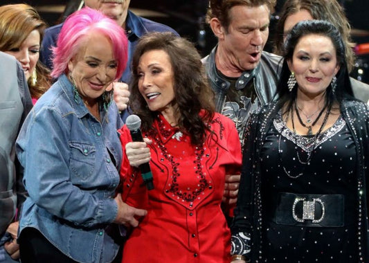 Country Music’s Biggest Stars Honor The Legendary Loretta Lynn
