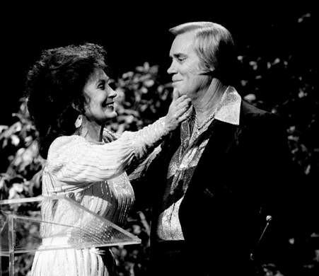 LORETTA LYNN REMEMBERS GEORGE JONES