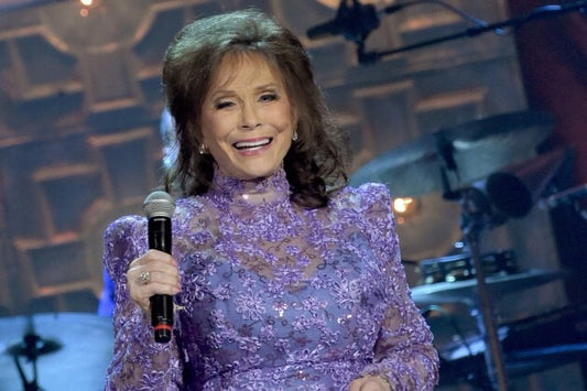 Loretta Lynn Postpones Upcoming shows Under Doctor’s Request